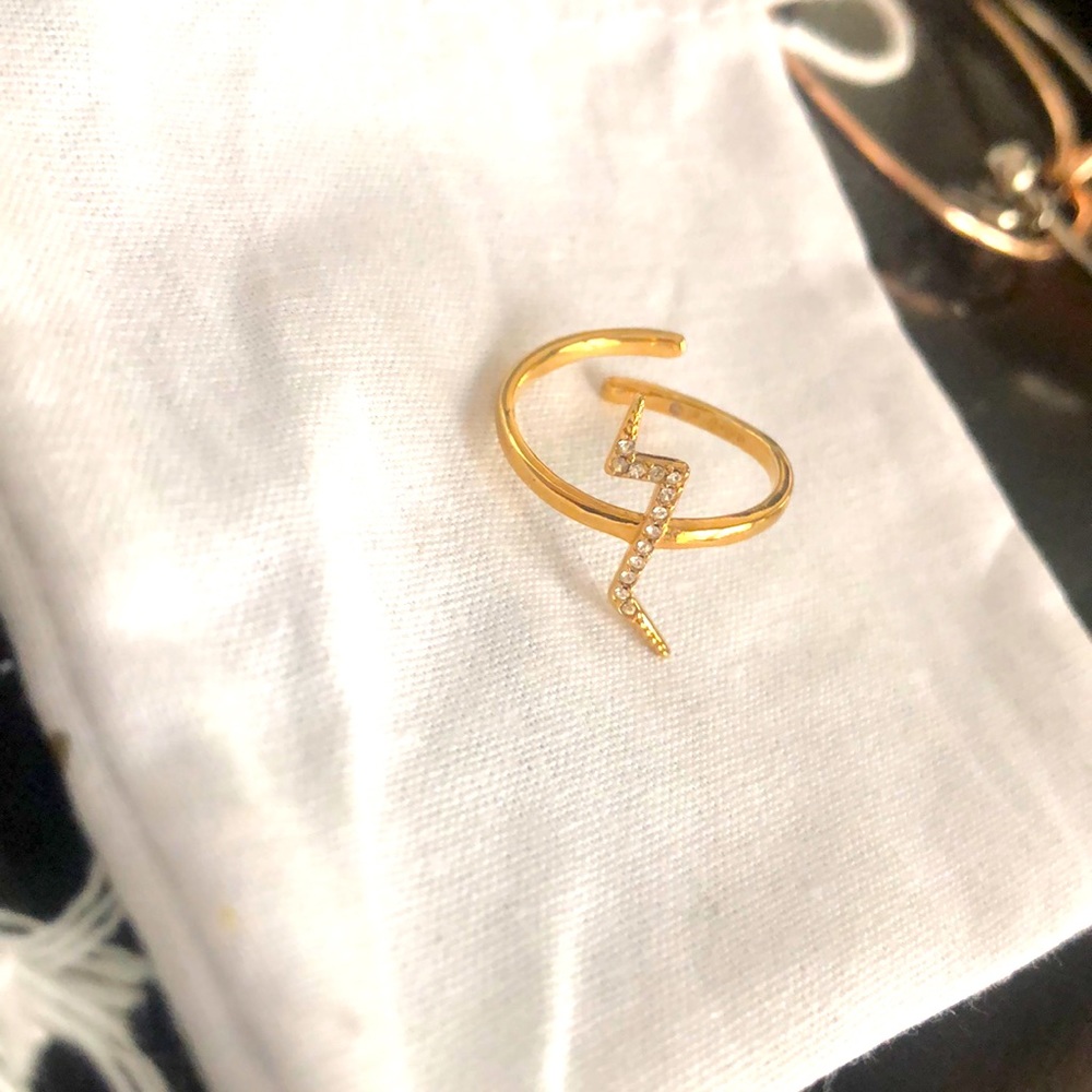 Stella and Dot Gold ring